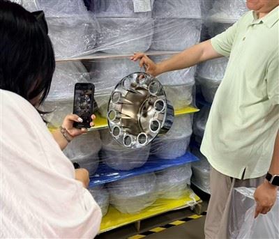 Aluminum 10-Lug Truck Axle Cover Kit high quality